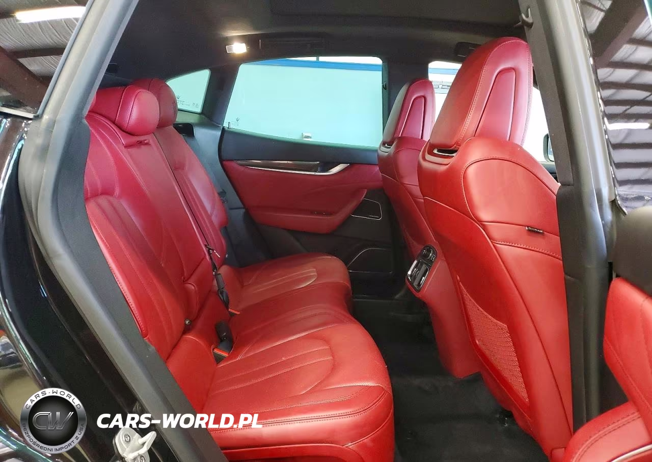 2019 Maserati Levante S Sport VIN:ZN661YUS2KX314937 - 11