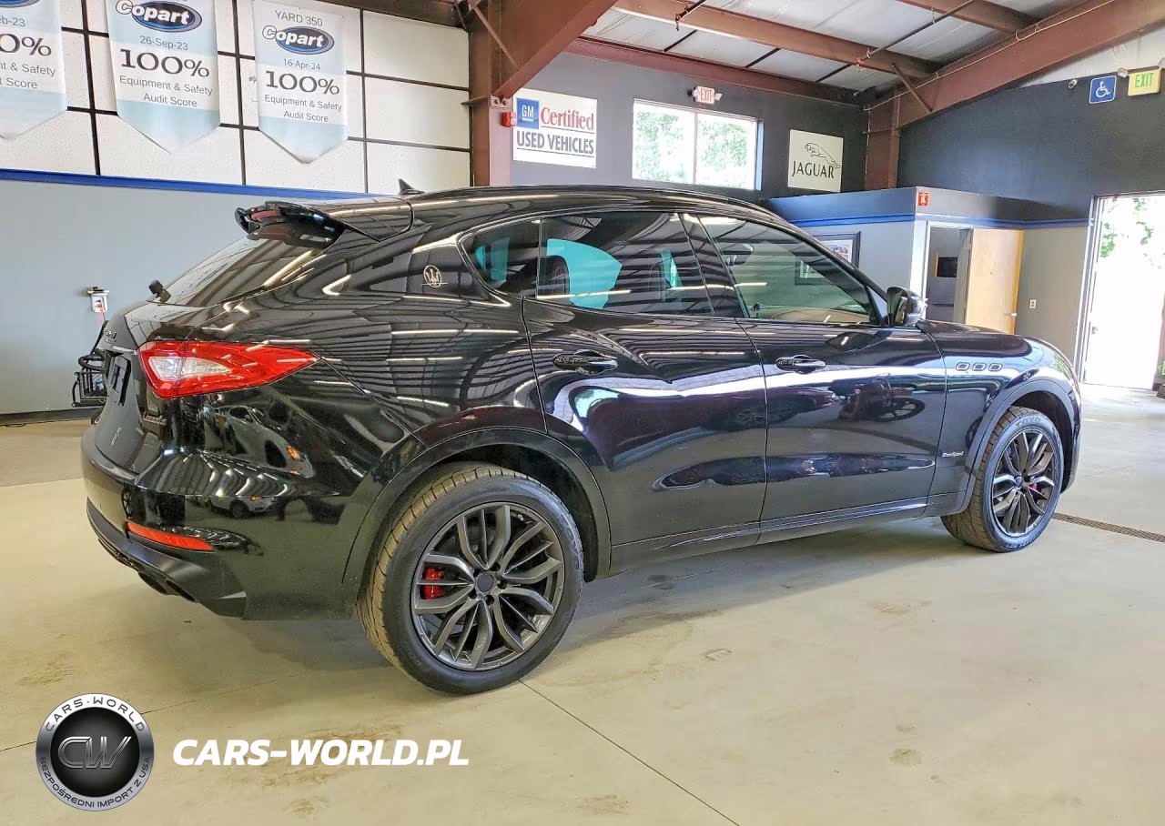 2019 Maserati Levante S Sport VIN:ZN661YUS2KX314937 - 3