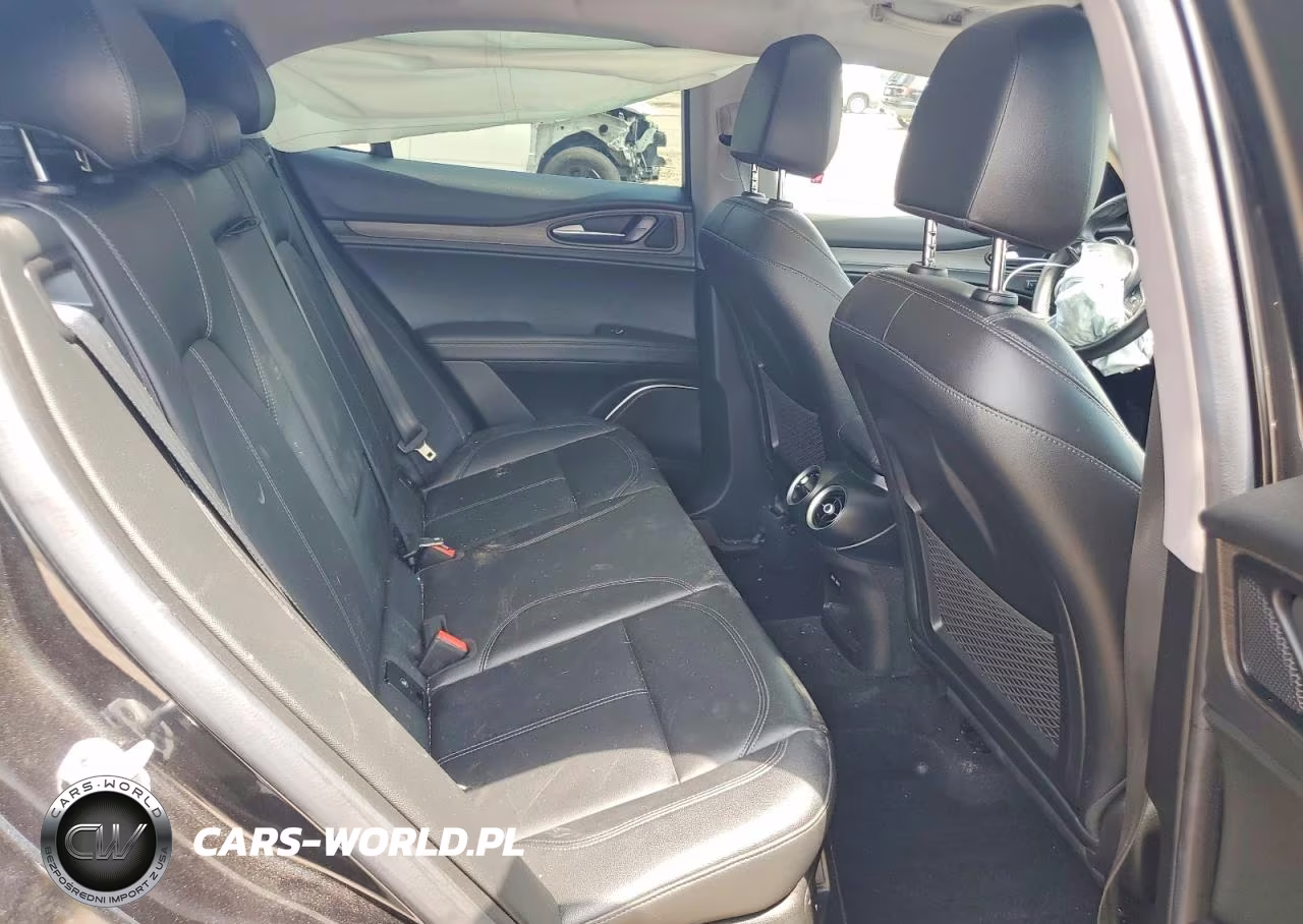 2020 Alfa Romeo Stelvio Ti VIN:ZASPAKBN3L7C94142 - 11