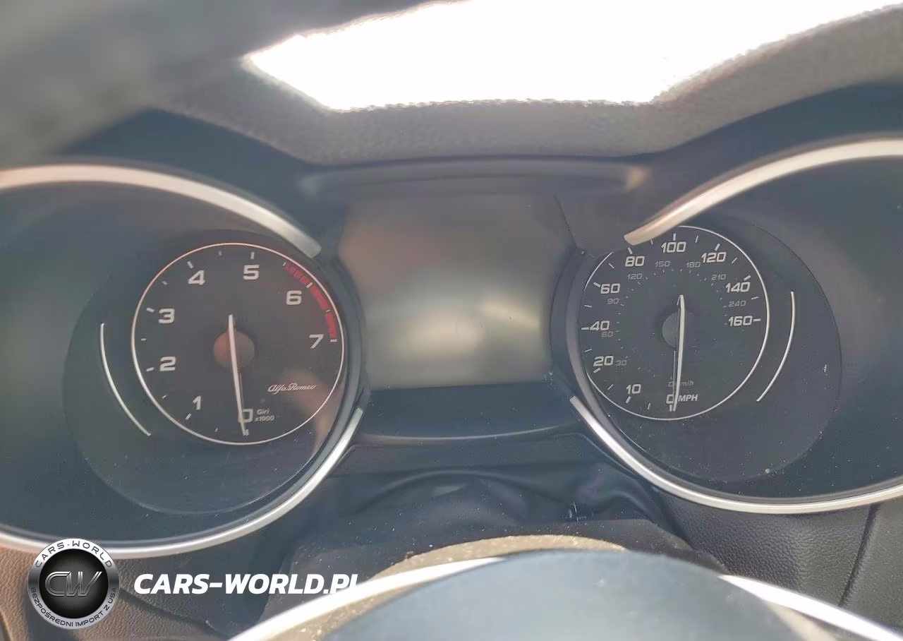 2020 Alfa Romeo Stelvio Ti VIN:ZASPAKBN3L7C94142 - 9