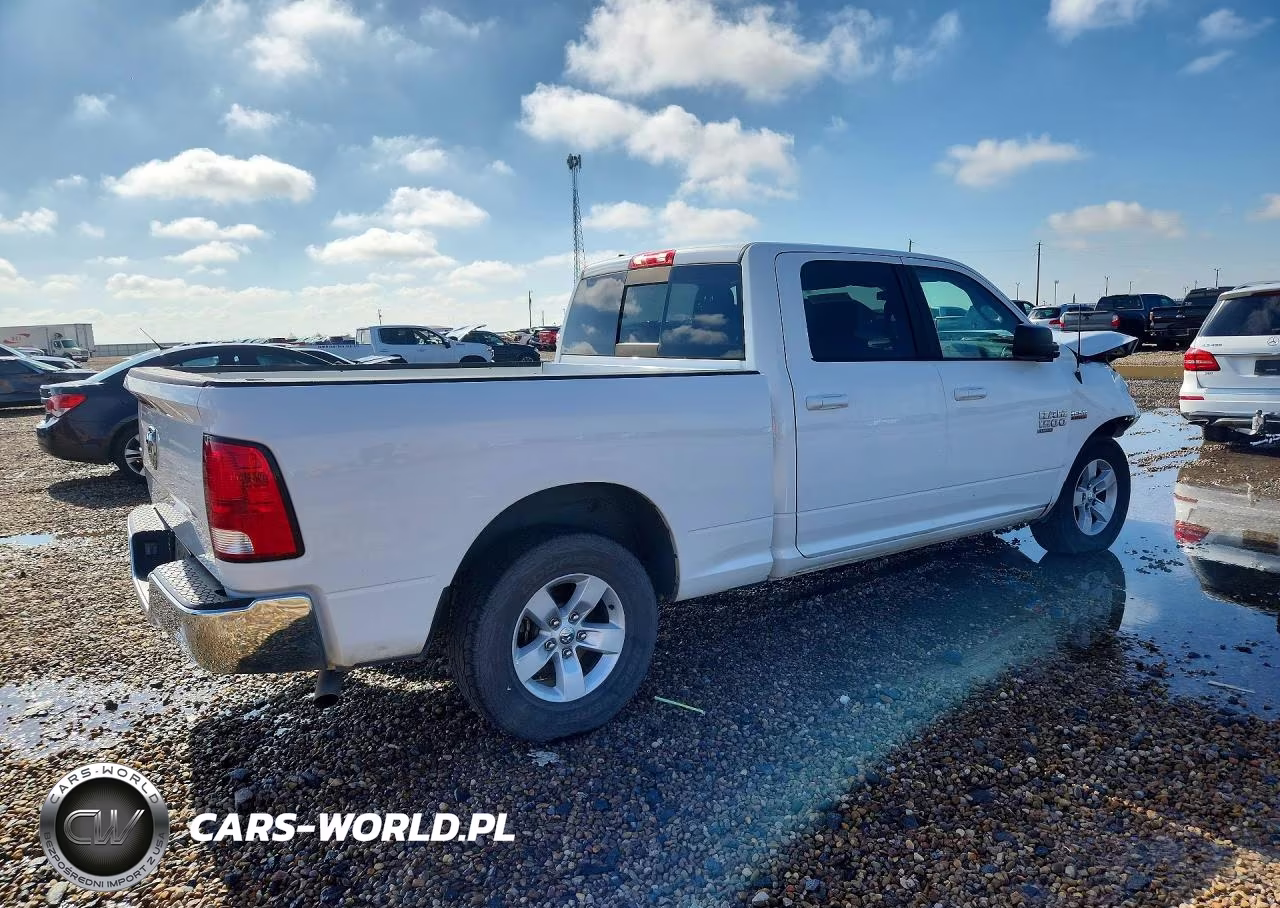 2019 Ram 1500 Classic Slt VIN:1C6RR6TTXKS704730 - 3