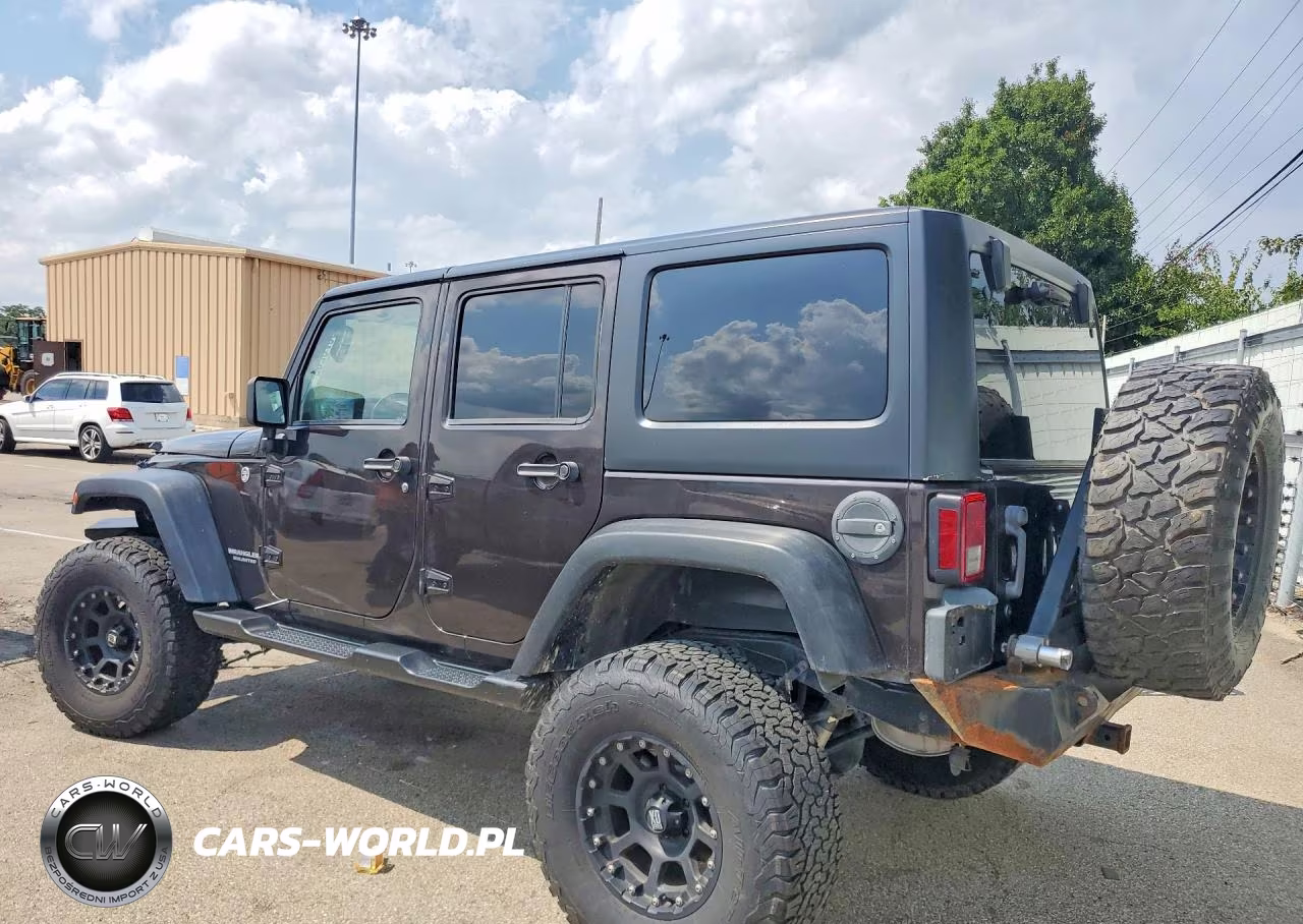 2013 Jeep Wrangler Unlimited Sport VIN:1C4HJWDG7DL682275 - 2