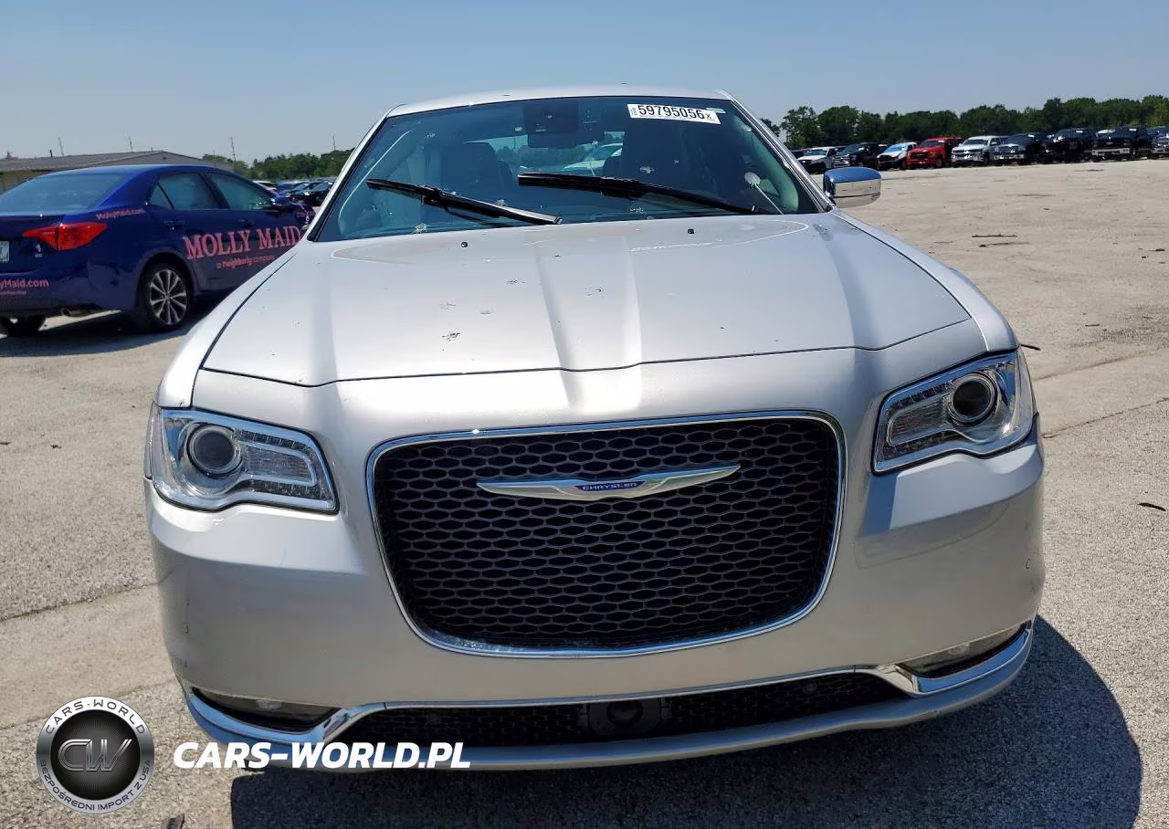 2019 Chrysler 300 Limited VIN:2C3CCAKG9KH627044 - 5