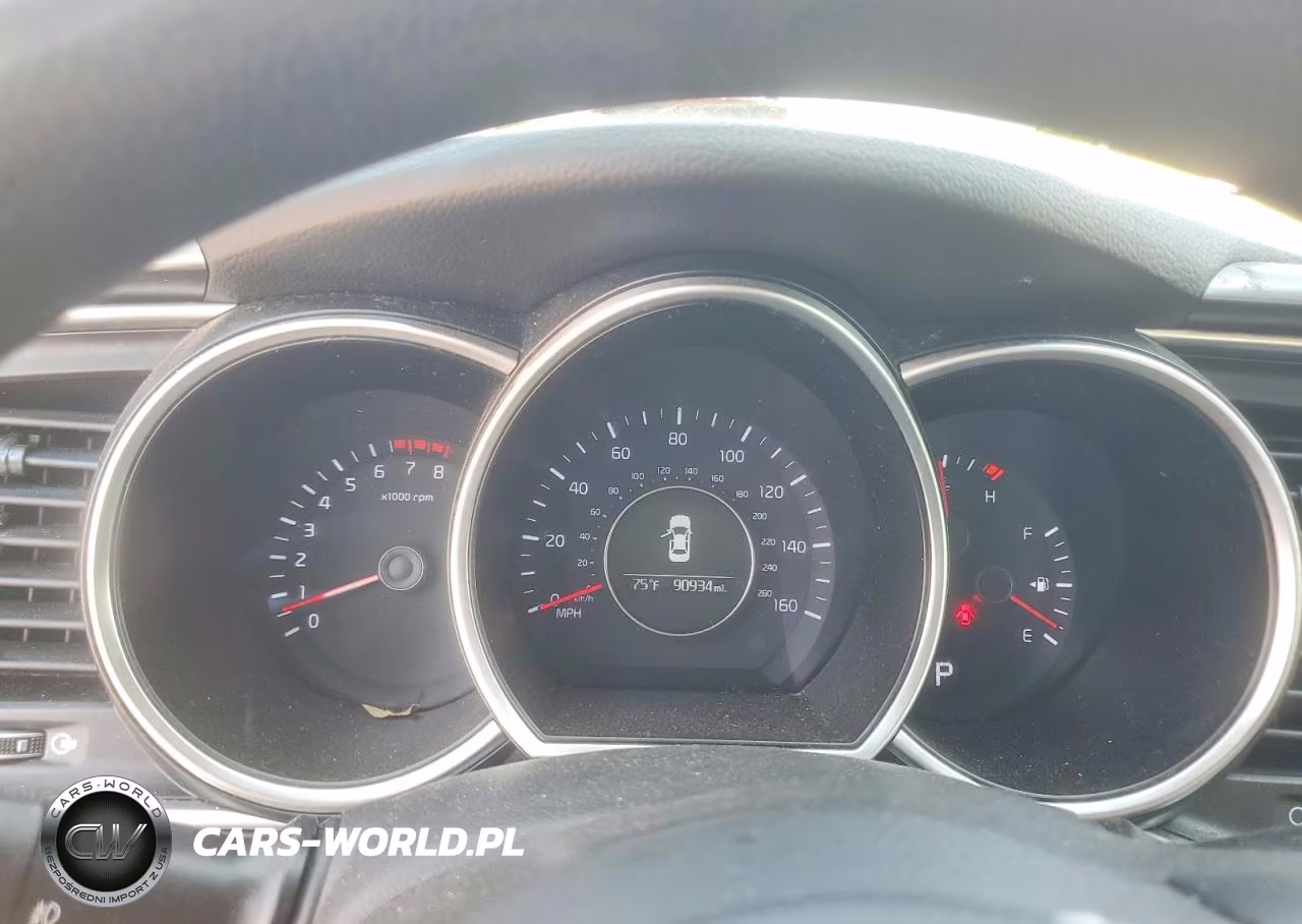 2015 Kia Optima Lx VIN:KNAGM4A71F5649675 - 9