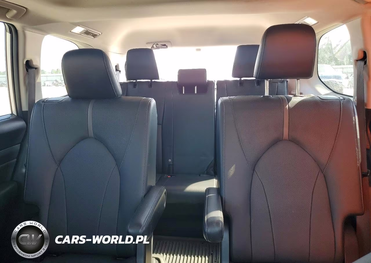 2024 Toyota Grand Highlander Platinum VIN:5TDAAAB59RS009001 - 10