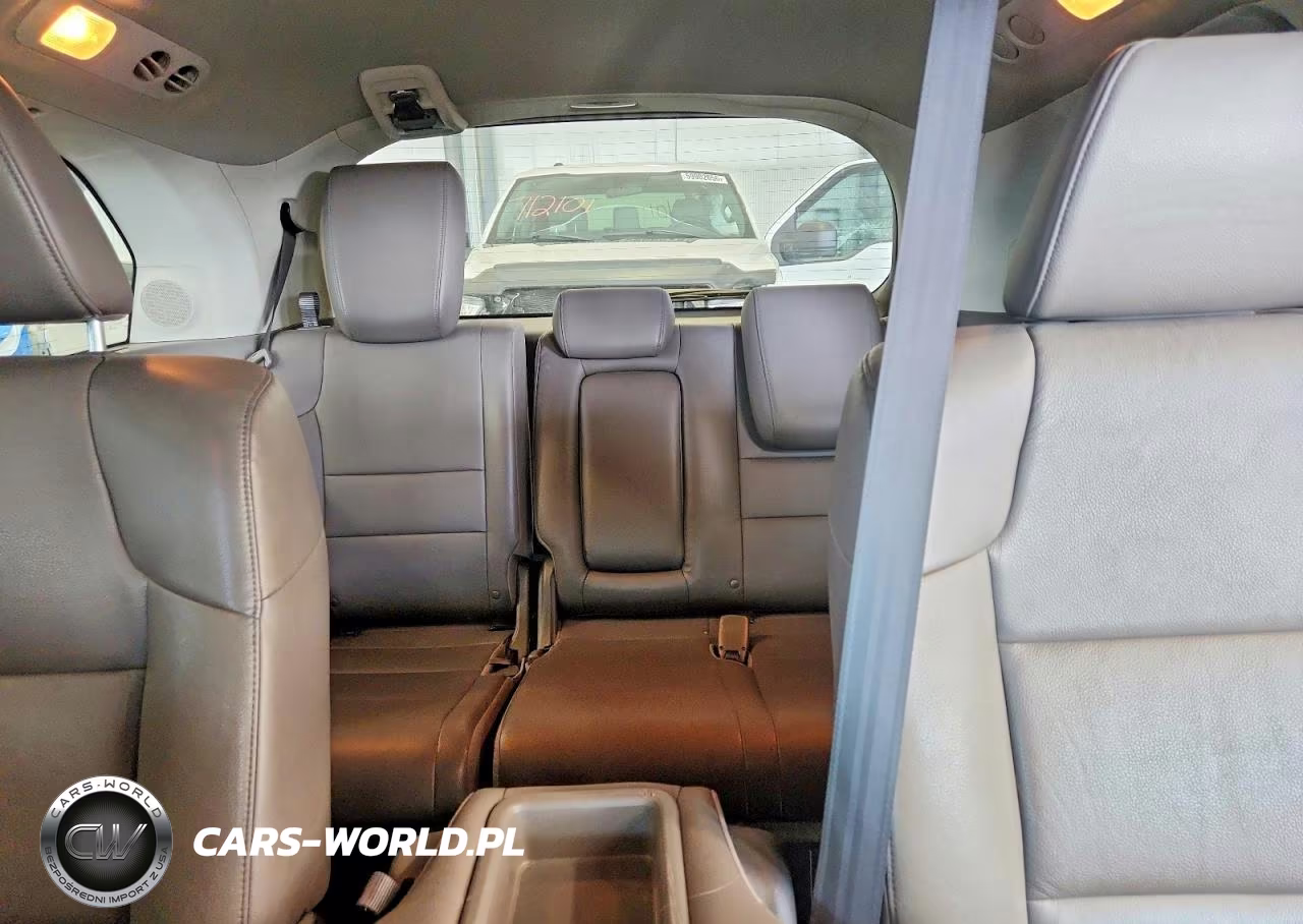 2014 Honda Odyssey Touring VIN:5FNRL5H90EB079516 - 10