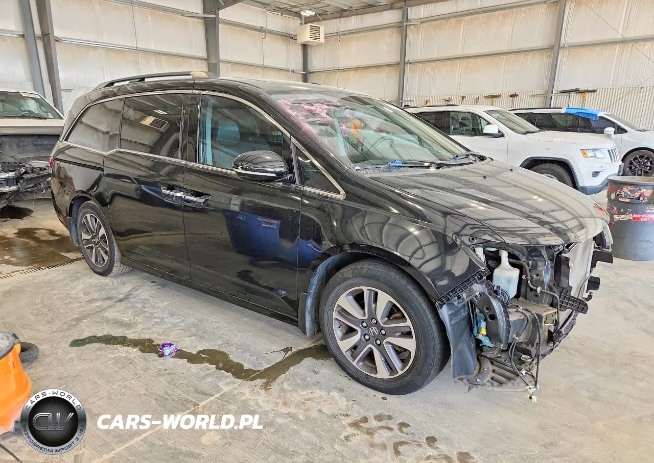 2014 Honda Odyssey Touring VIN:5FNRL5H90EB079516 - 4