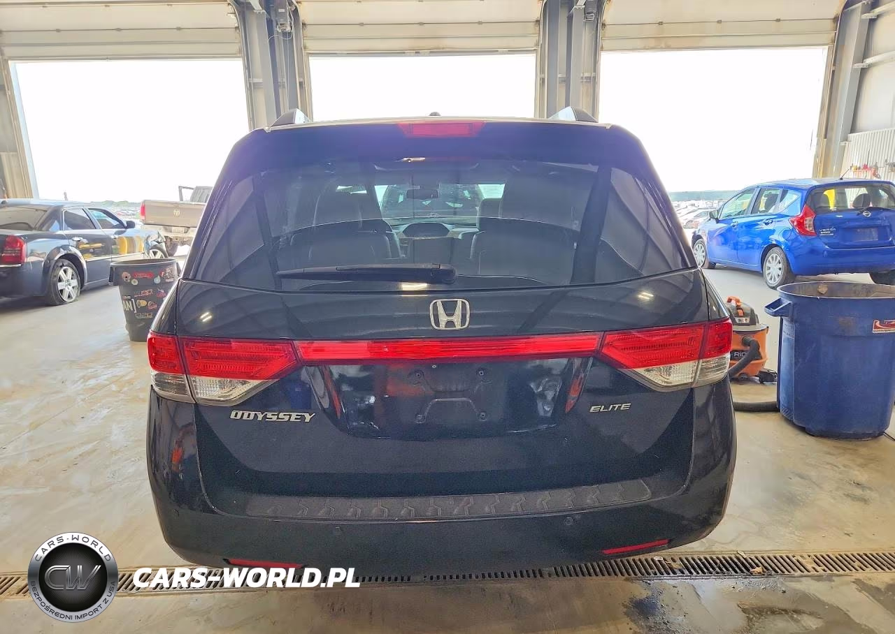 2014 Honda Odyssey Touring VIN:5FNRL5H90EB079516 - 6