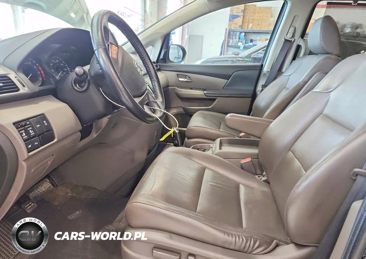 2014 Honda Odyssey Touring VIN:5FNRL5H90EB079516 - 7