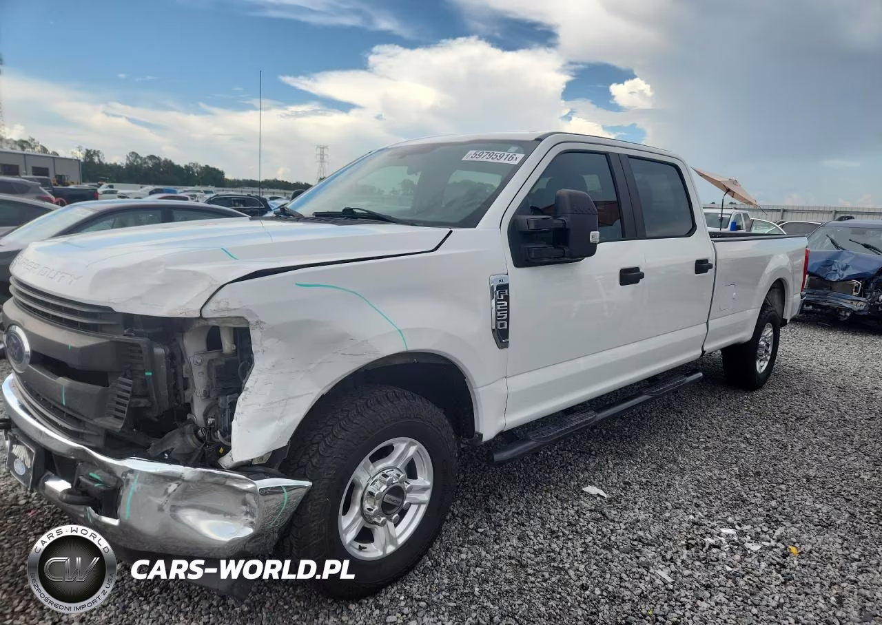 2017 Ford F250 Super Duty – zdjęcie 1 z 12