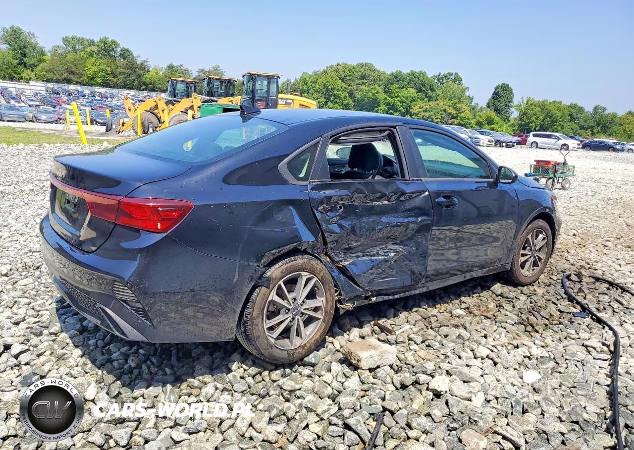 2024 Kia Forte Lxs VIN:3KPF24AD7RE741358 - 3