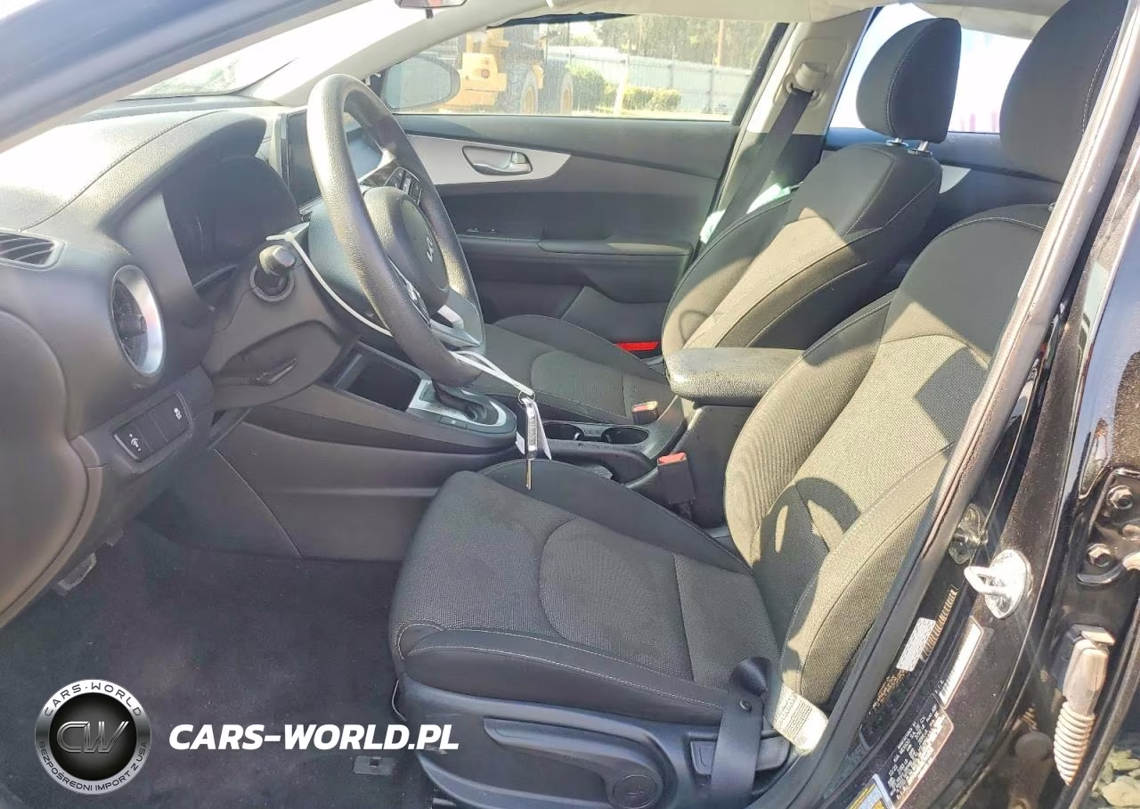 2024 Kia Forte Lxs VIN:3KPF24AD7RE741358 - 7