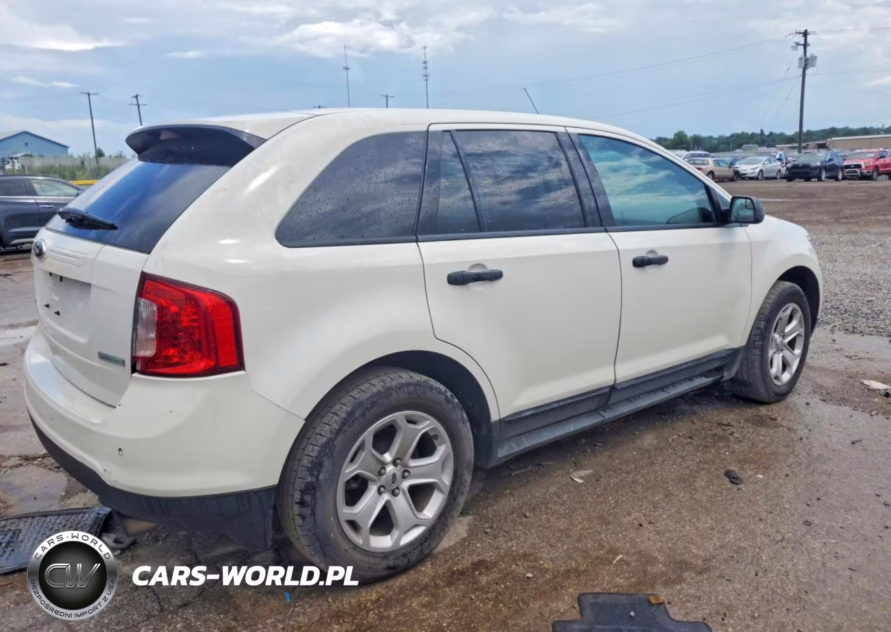 2013 Ford Edge Se VIN:2FMDK3G93DBE32180 - 3