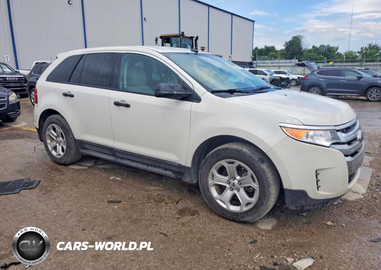 2013 Ford Edge Se VIN:2FMDK3G93DBE32180 - 4