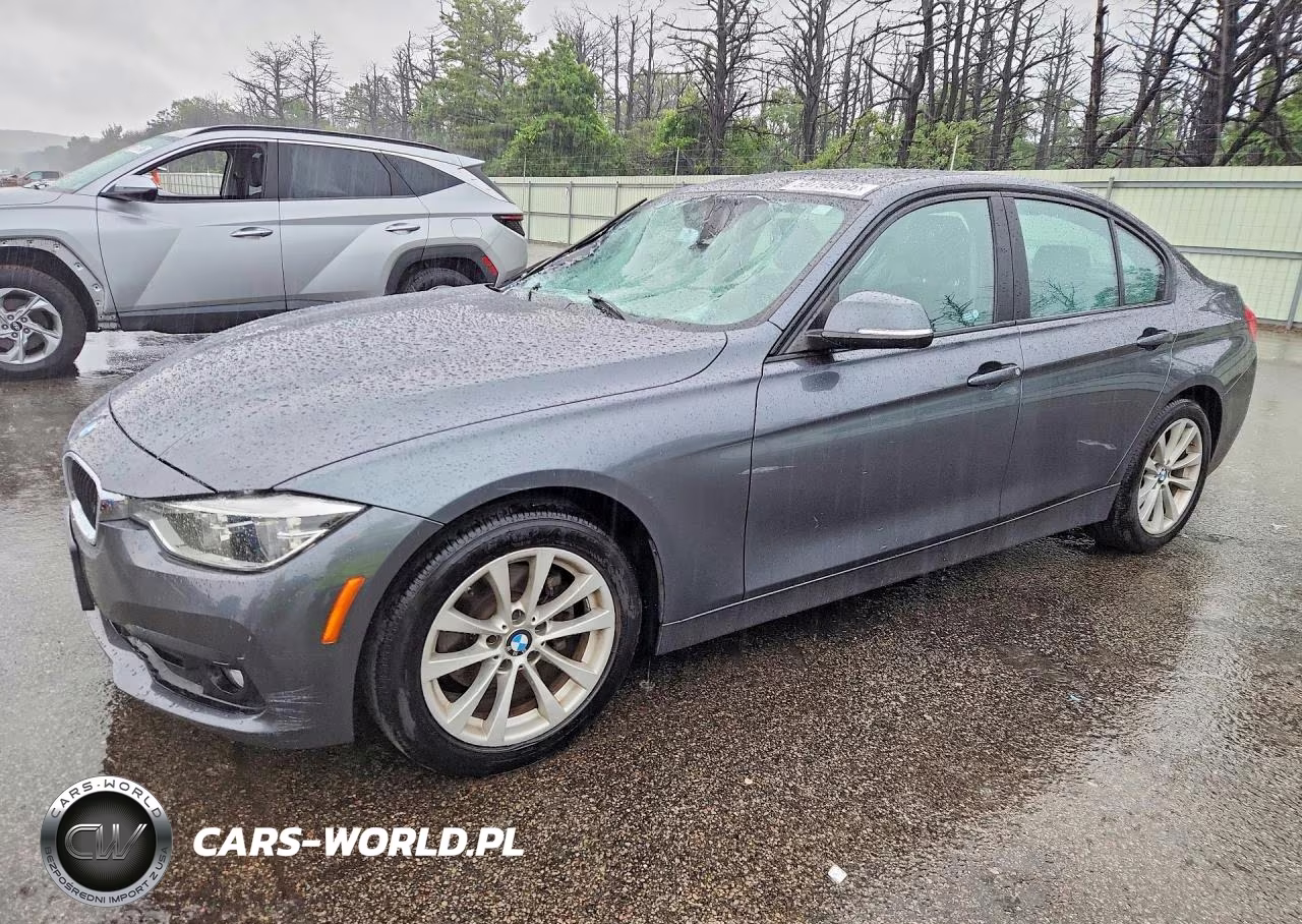 2018 BMW 320 Xi – zdjęcie 1 z 12