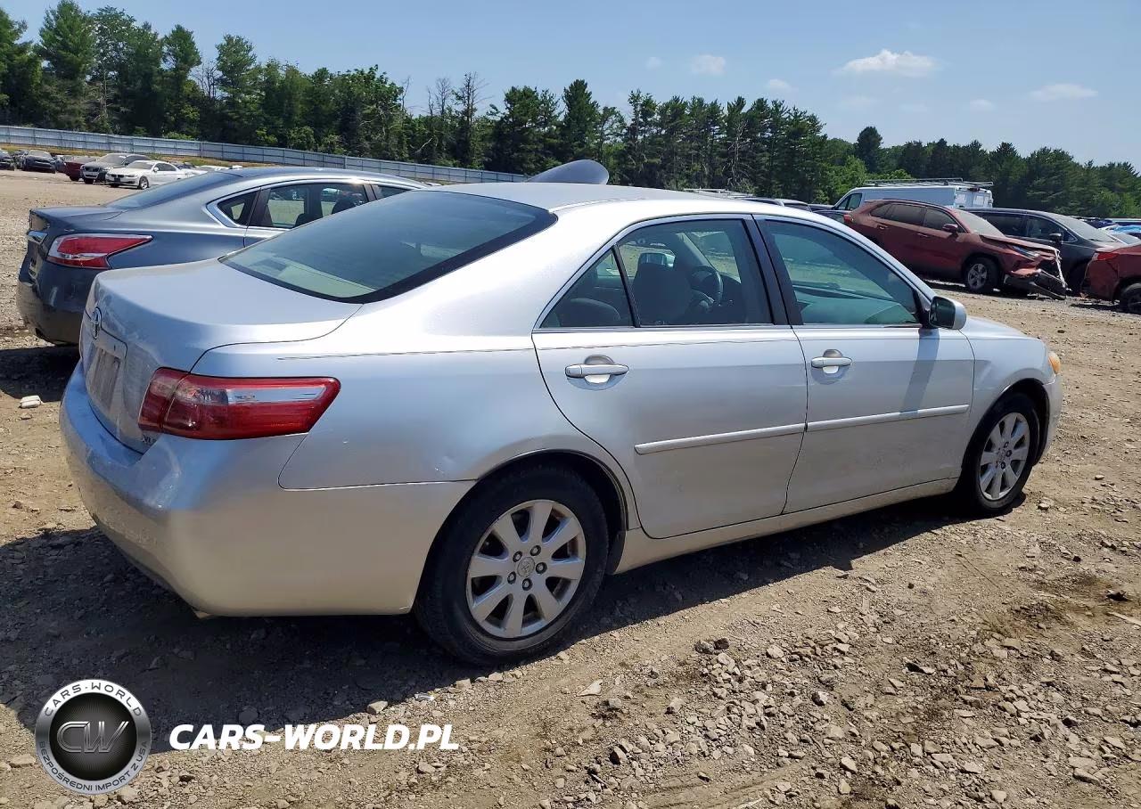 2007 Toyota Camry Xle VIN:JTNBE46KX73072581 - 3