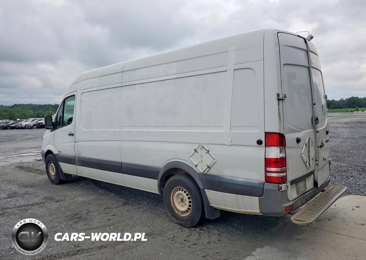 2011 Mercedes-Benz Sprinter 2500 Delivery Van VIN:WD3PE8CB1B5557365 - 2