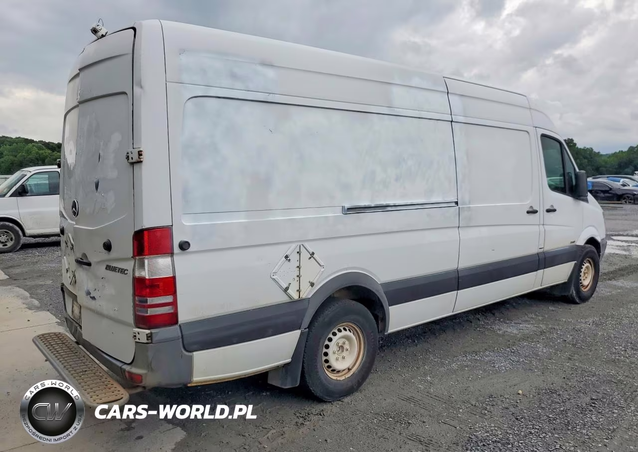 2011 Mercedes-Benz Sprinter 2500 Delivery Van VIN:WD3PE8CB1B5557365 - 3