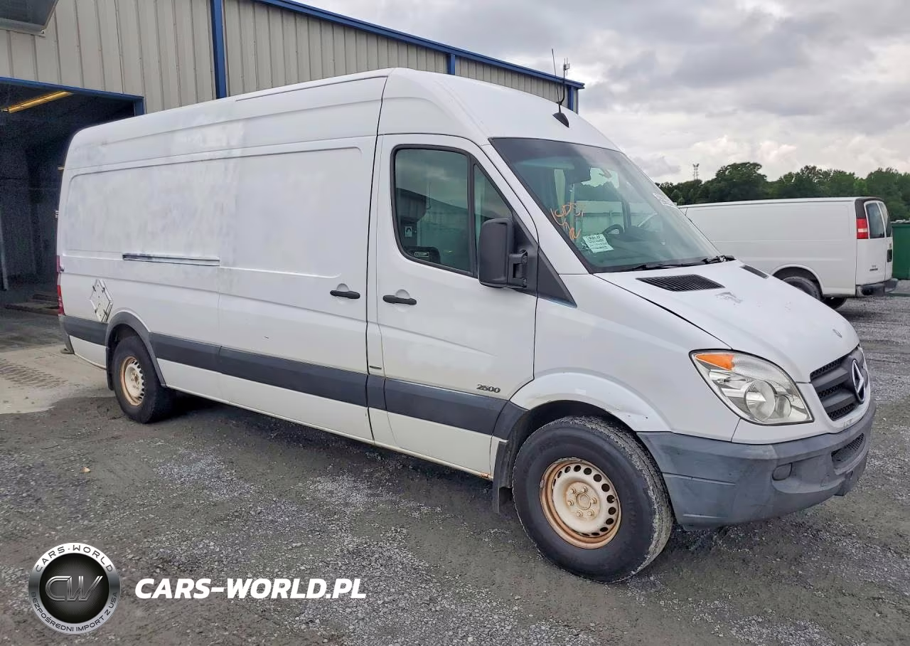 2011 Mercedes-Benz Sprinter 2500 Delivery Van VIN:WD3PE8CB1B5557365 - 4