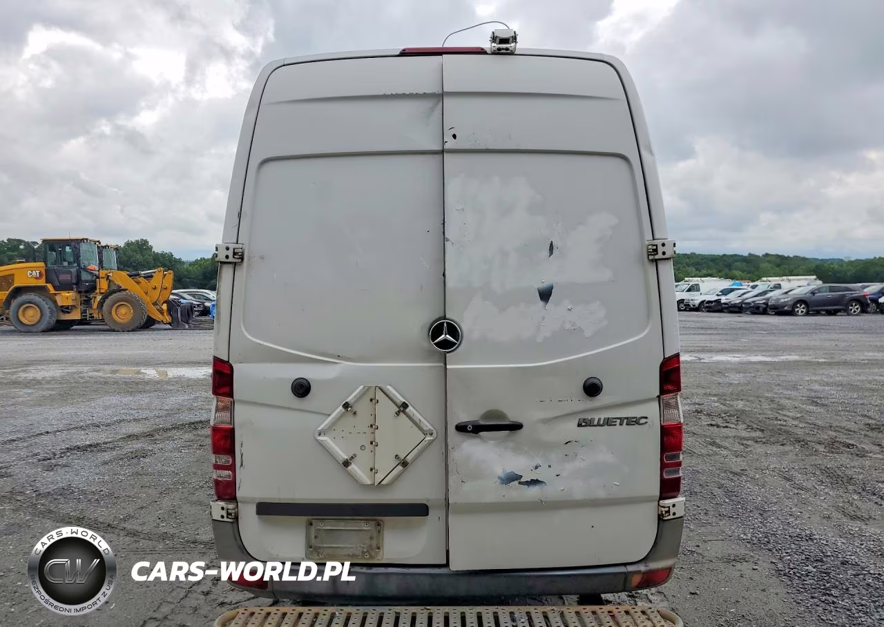 2011 Mercedes-Benz Sprinter 2500 Delivery Van VIN:WD3PE8CB1B5557365 - 6