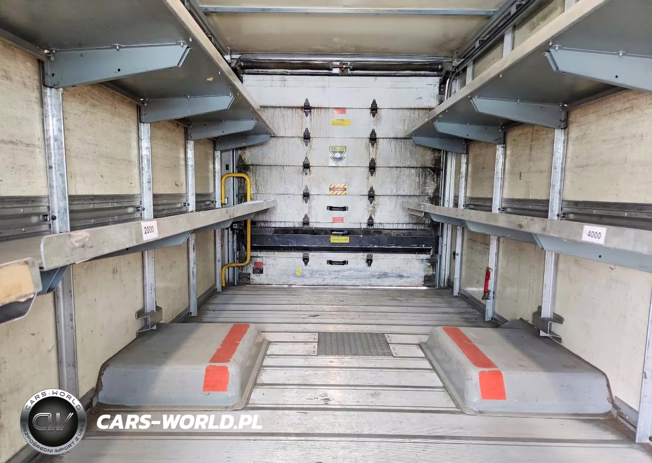 2016 Isuzu Reach Delivery Van VIN:JALB4T17XG7W00048 - 11
