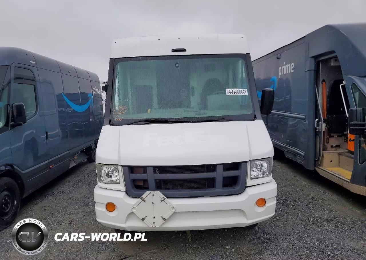2016 Isuzu Reach Delivery Van VIN:JALB4T17XG7W00048 - 5