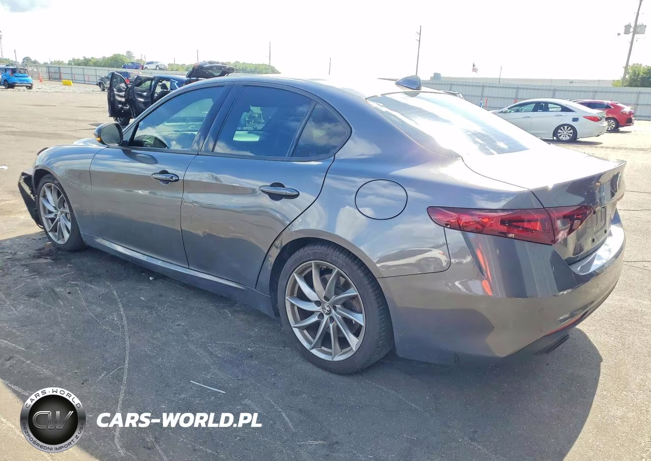 2023 Alfa Romeo Giulia Sprint VIN:ZARFAMAN8P7666572 - 2