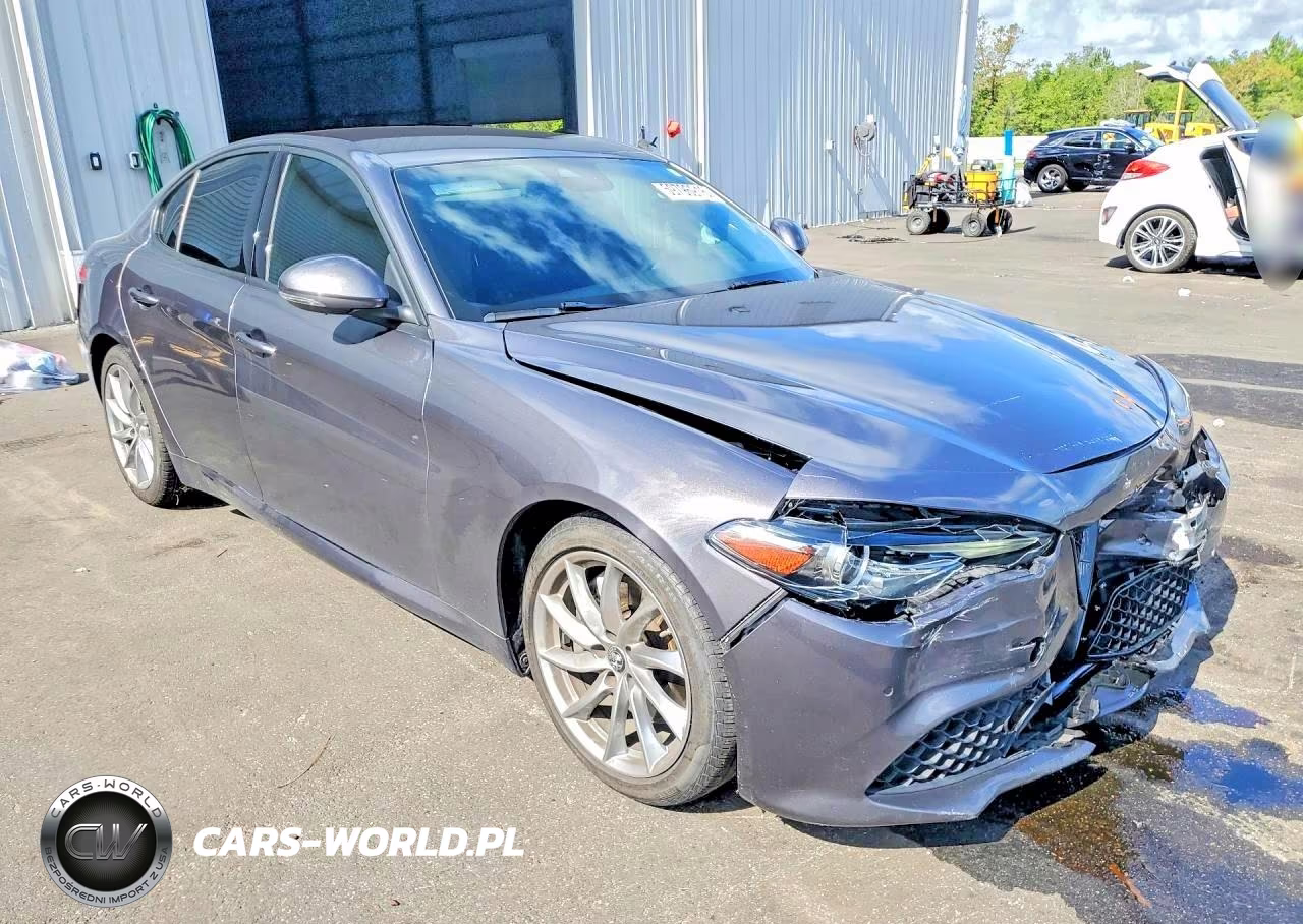2023 Alfa Romeo Giulia Sprint VIN:ZARFAMAN8P7666572 - 4