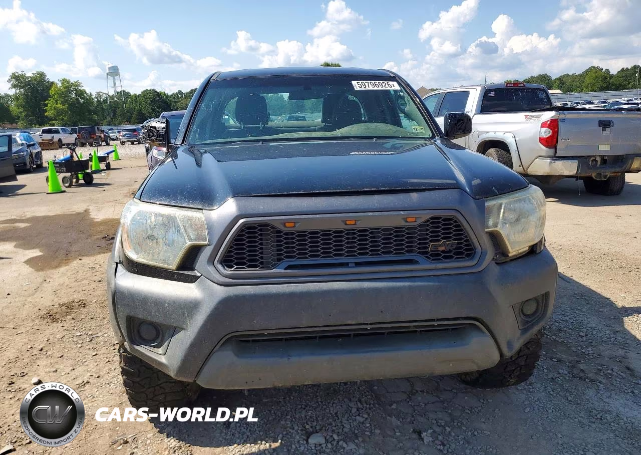 2015 Toyota Tacoma V6 VIN:5TFUU4EN9FX136774 - 5
