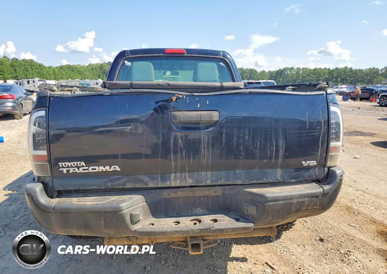 2015 Toyota Tacoma V6 VIN:5TFUU4EN9FX136774 - 6