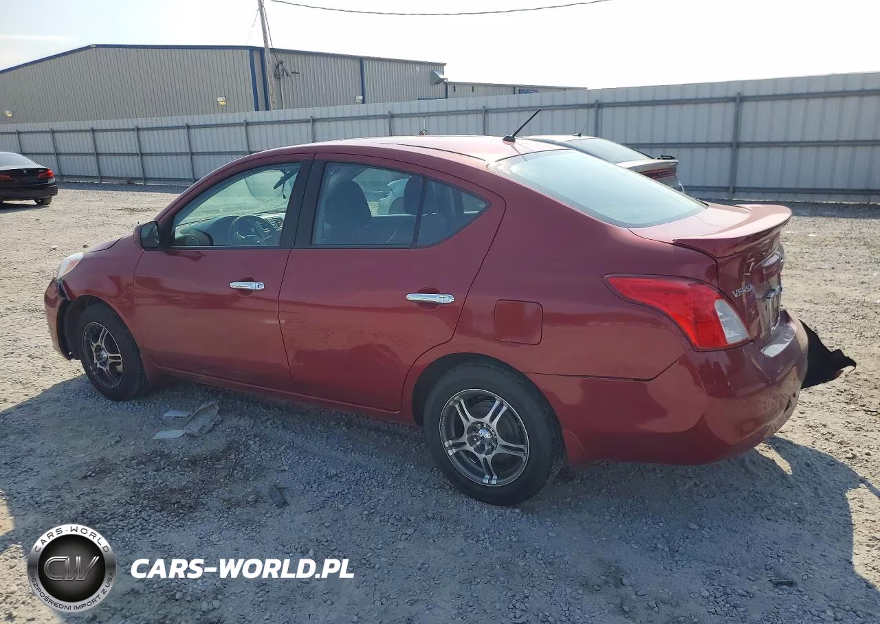 2013 Nissan Versa 1.6 S VIN:3N1CN7AP8DL877639 - 2