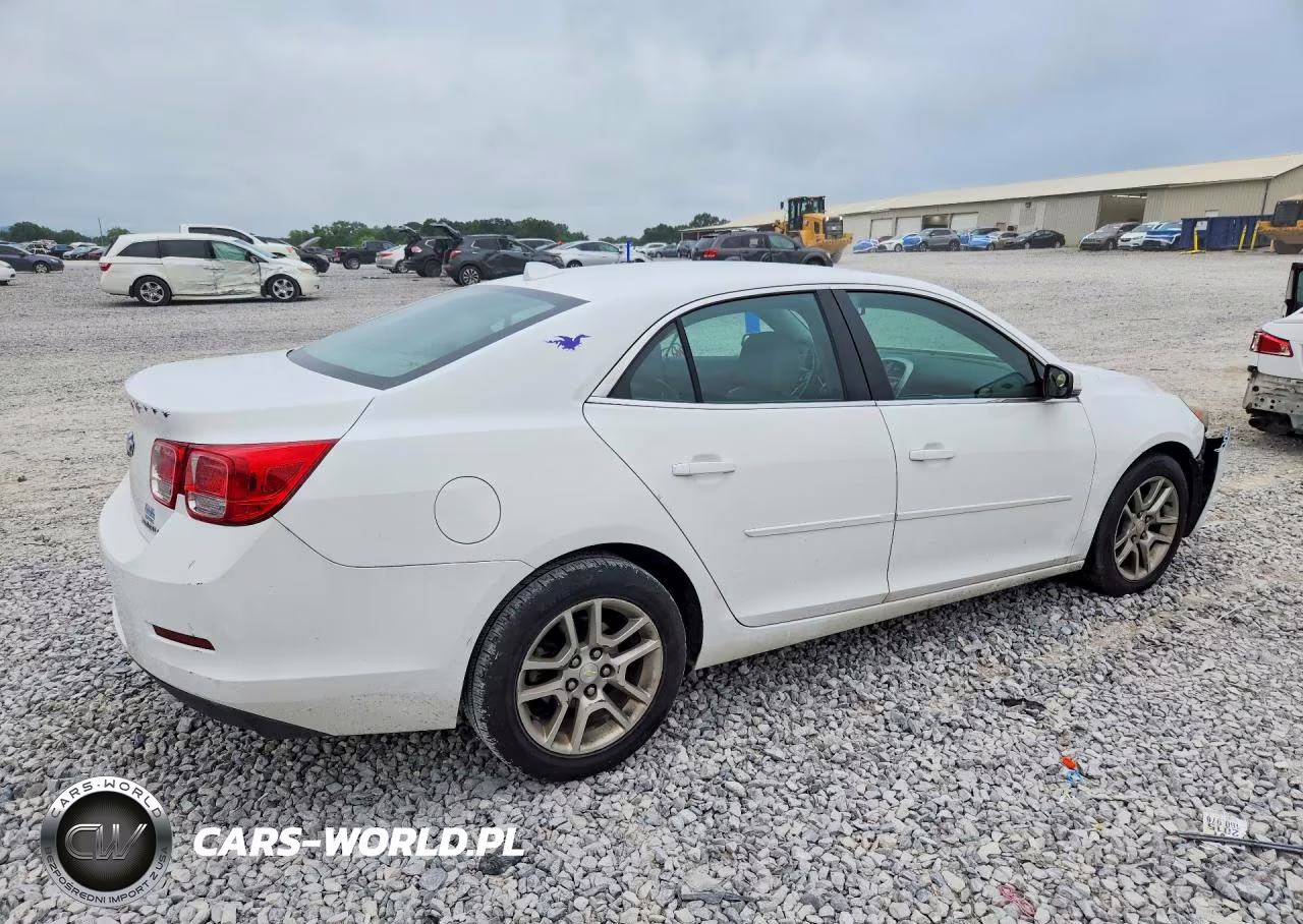 2014 Chevrolet Malibu 1Lt VIN:1G11C5SL6EF272646 - 3