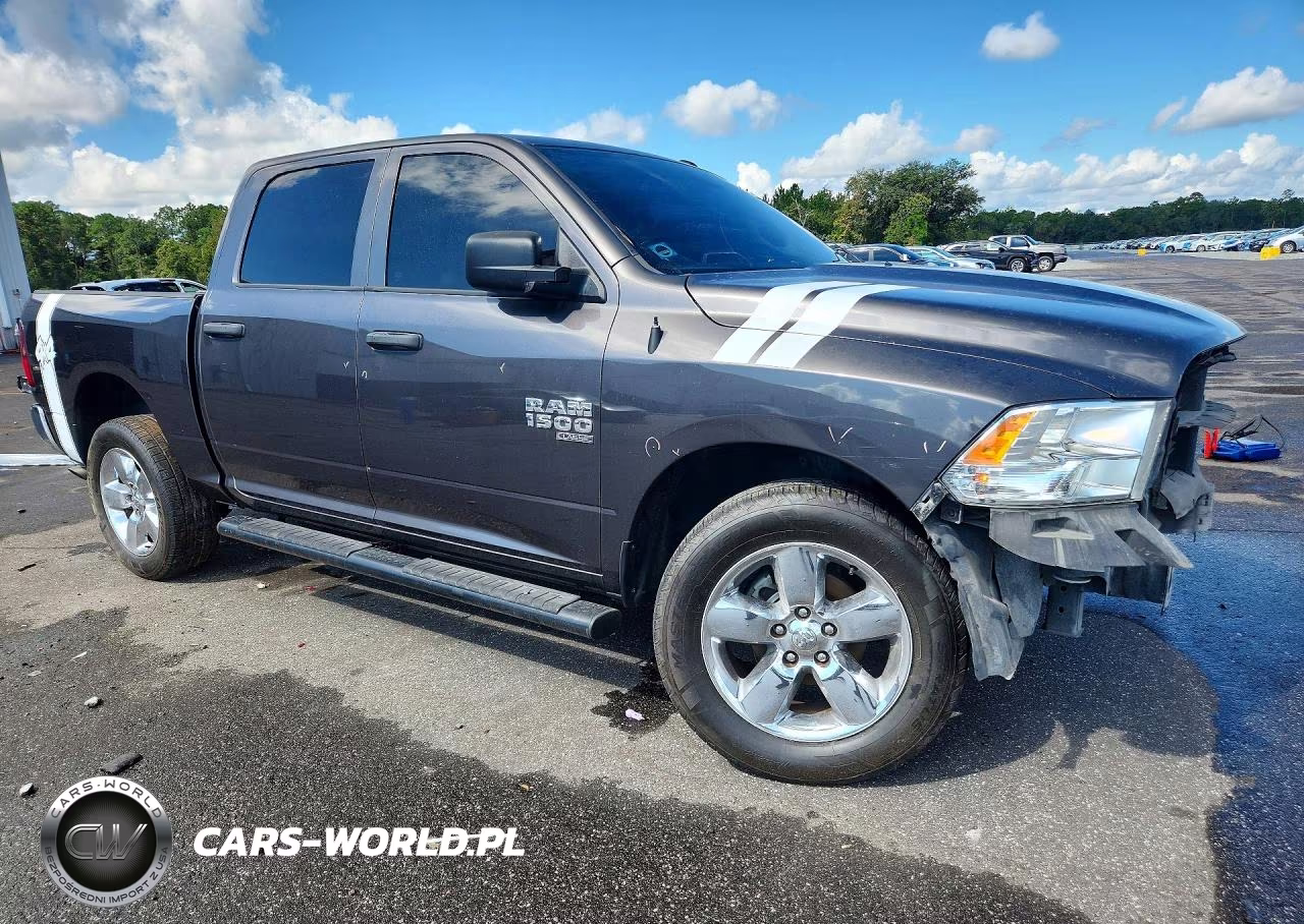 2020 Ram 1500 Classic Tradesman VIN:3C6RR7KG1LG152960 - 4