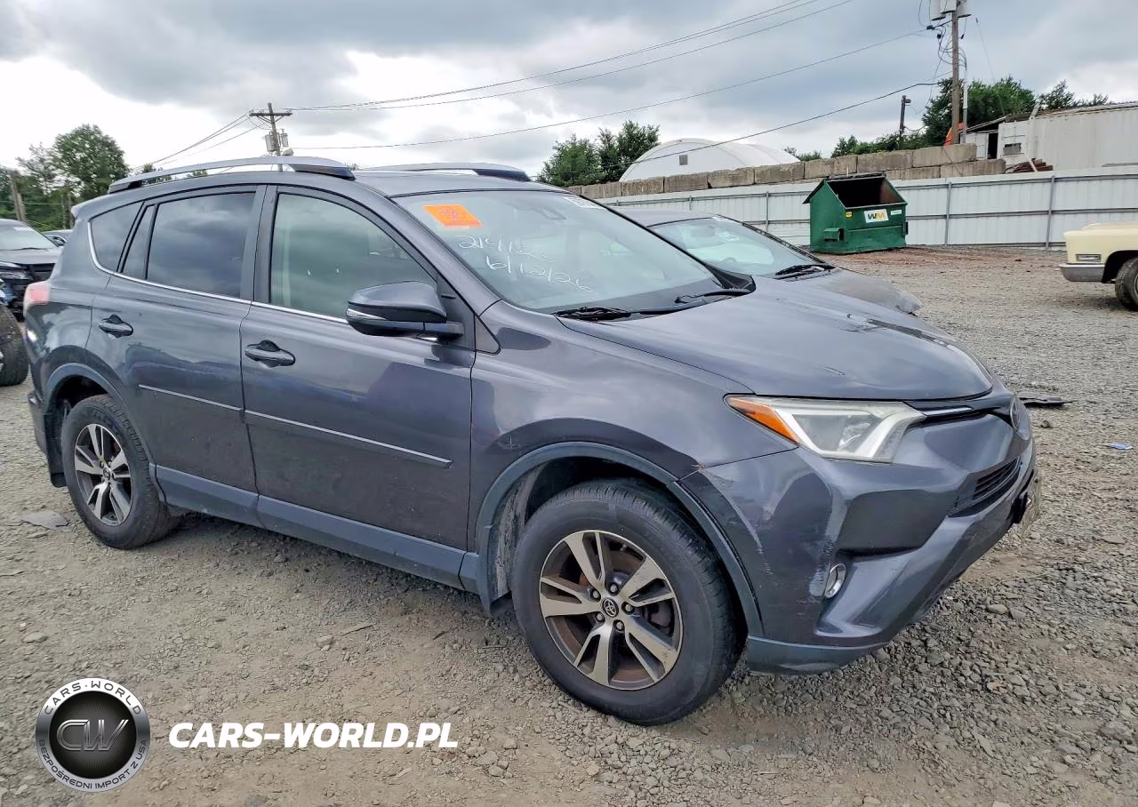 2018 Toyota Rav4 Xle VIN:JTMRFREV4JJ246219 - 4