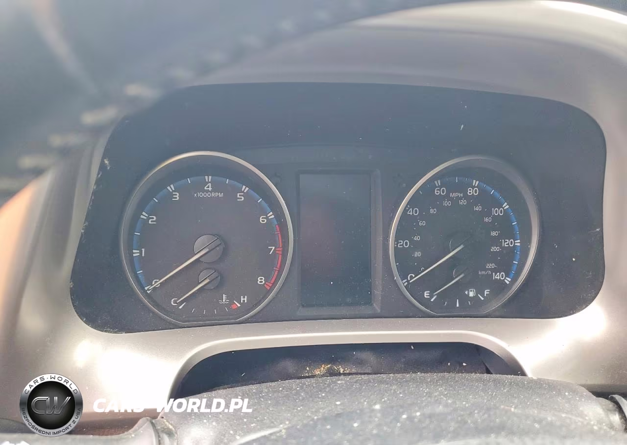 2018 Toyota Rav4 Xle VIN:JTMRFREV4JJ246219 - 9