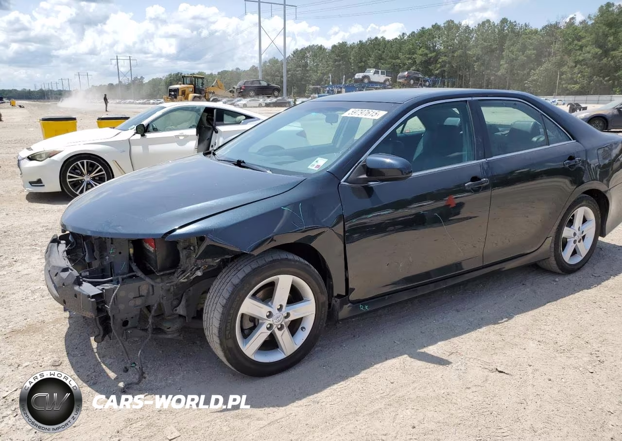 2012 Toyota Camry Base – zdjęcie 1 z 13