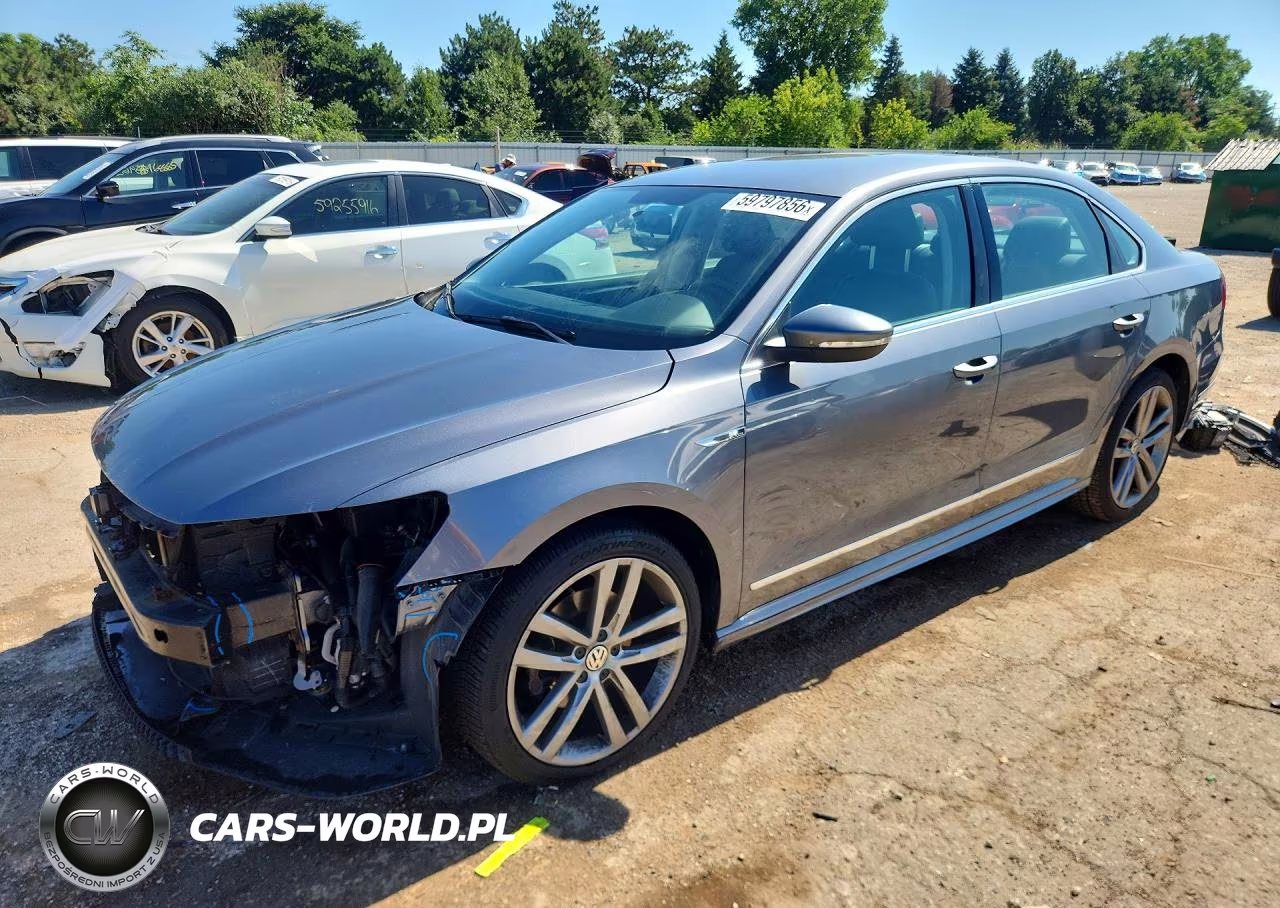 2017 Volkswagen Passat R-Line