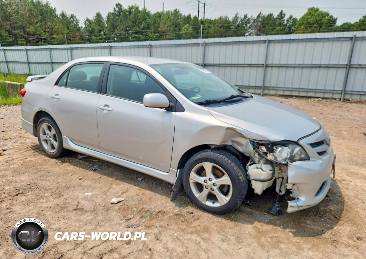 2013 Toyota Corolla S VIN:5YFBU4EE1DP159209 - 4