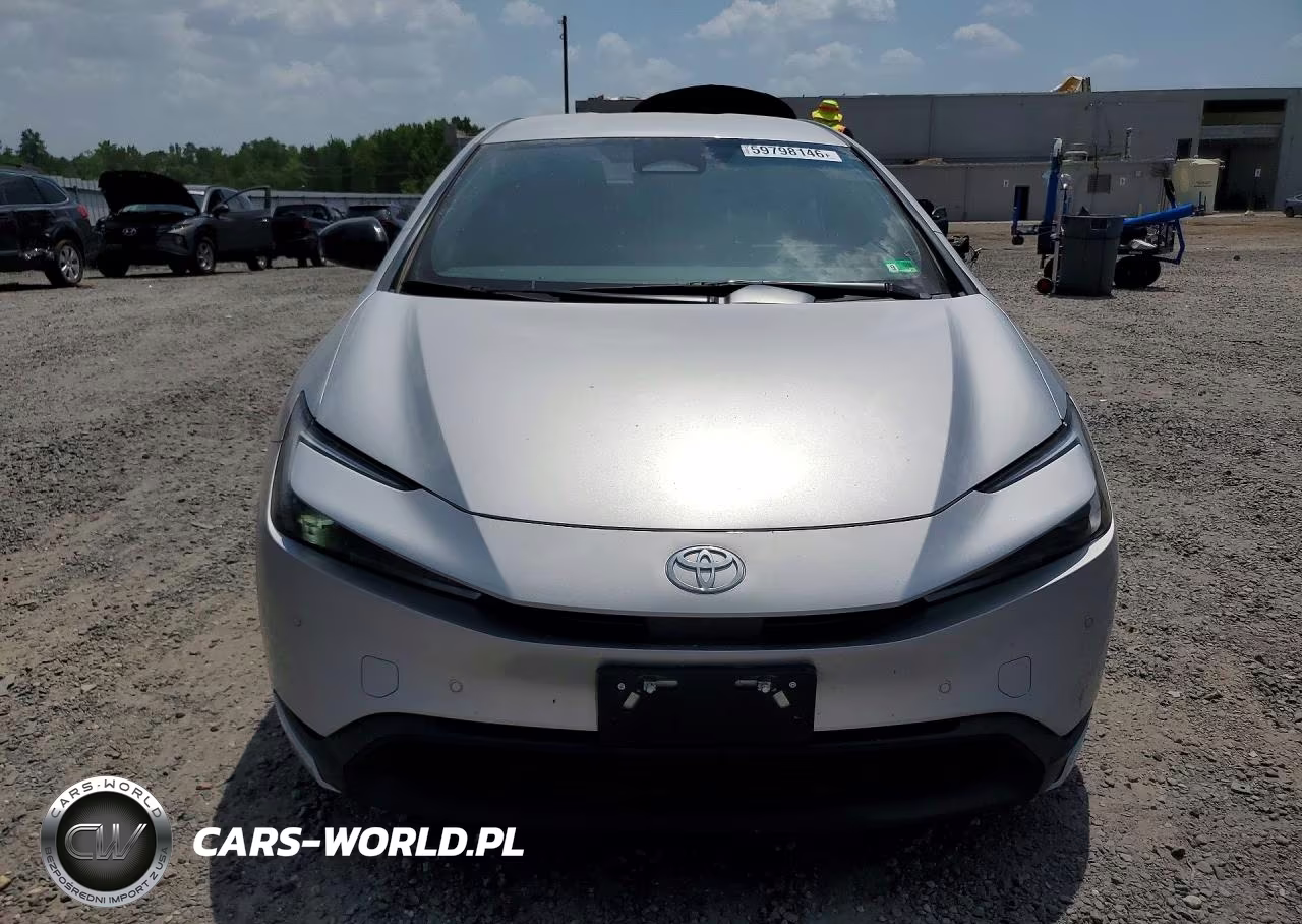 2024 Toyota Prius Le VIN:JTDACAAU6R3029081 - 5