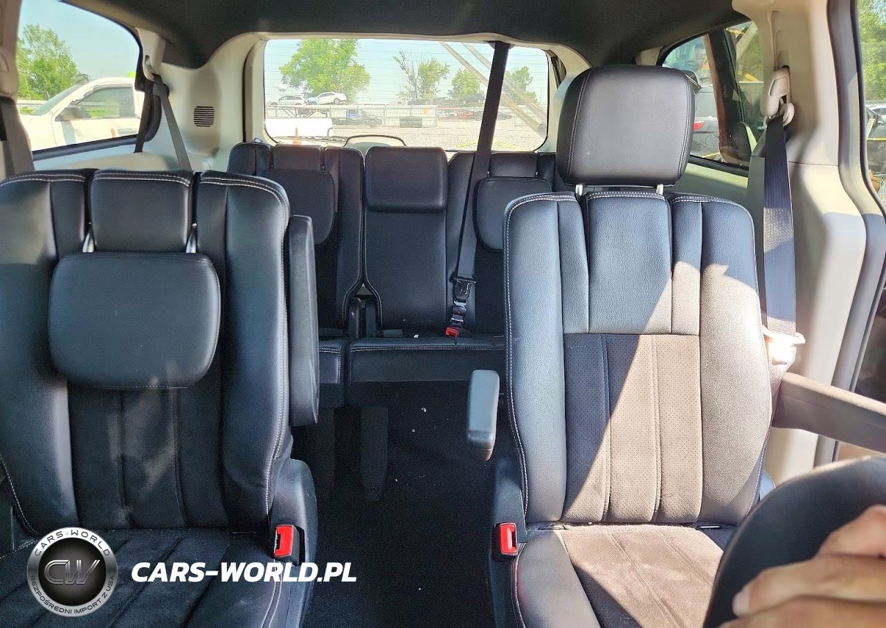 2018 Dodge Grand Caravan Sxt VIN:2C4RDGCG5JR157821 - 10