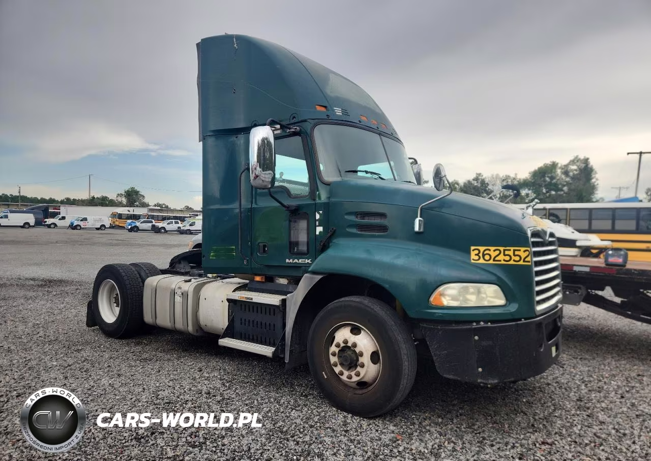 2017 Mack Cxu612 Semi Truck – zdjęcie 1 z 10