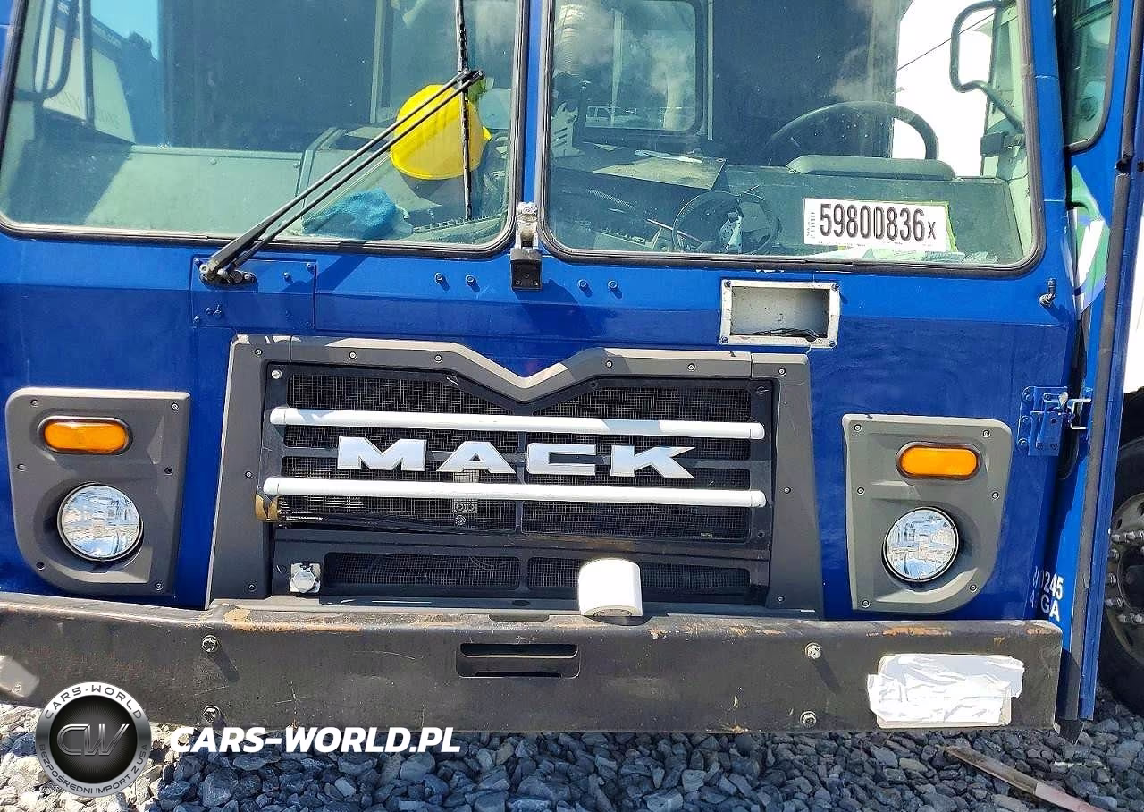 2012 Mack Leu600 Refuse Truck VIN:1M2AU02C7CM006886 - 7
