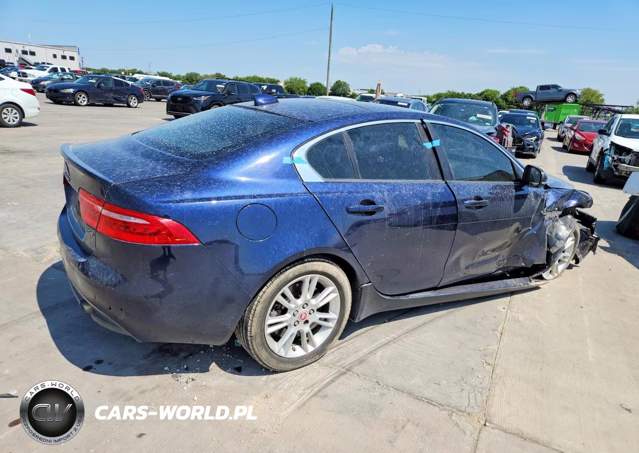2017 Jaguar Xe Premium VIN:SAJAD4BG3HA973536 - 3