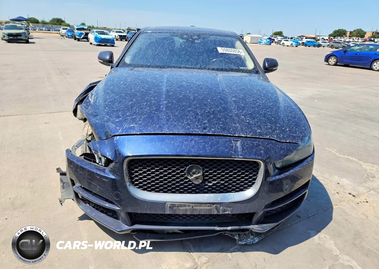 2017 Jaguar Xe Premium VIN:SAJAD4BG3HA973536 - 5