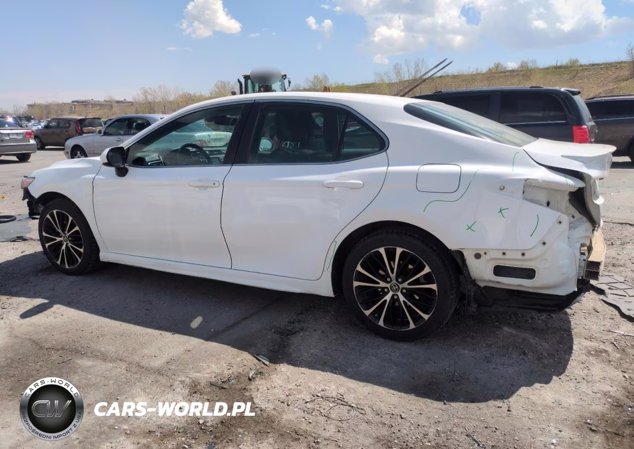 2018 Toyota Camry L VIN:4T1B11HK6JU583875 - 2