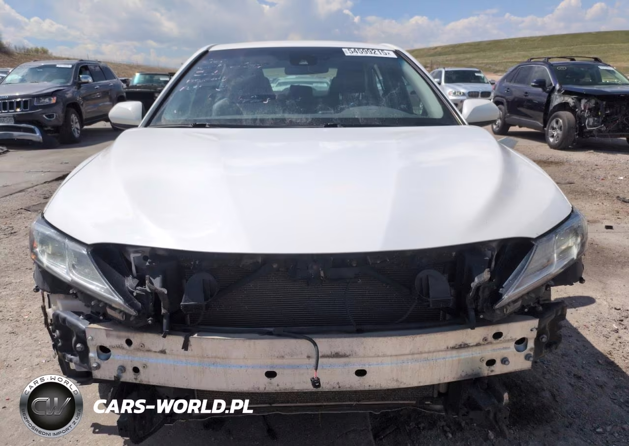 2018 Toyota Camry L VIN:4T1B11HK6JU583875 - 5