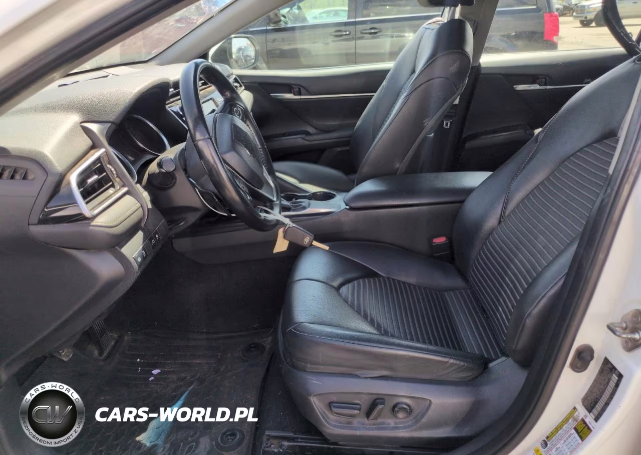 2018 Toyota Camry L VIN:4T1B11HK6JU583875 - 7