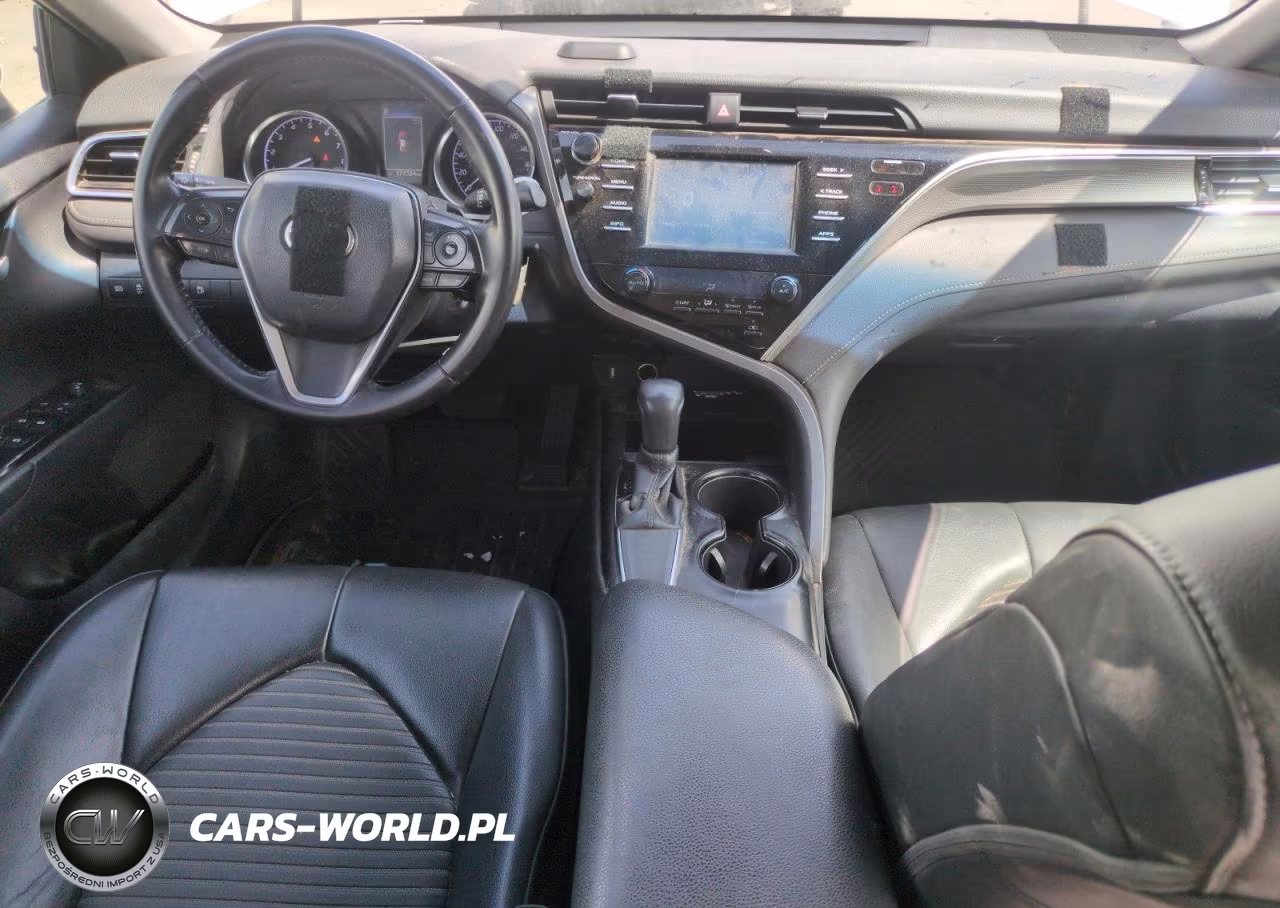 2018 Toyota Camry L VIN:4T1B11HK6JU583875 - 8