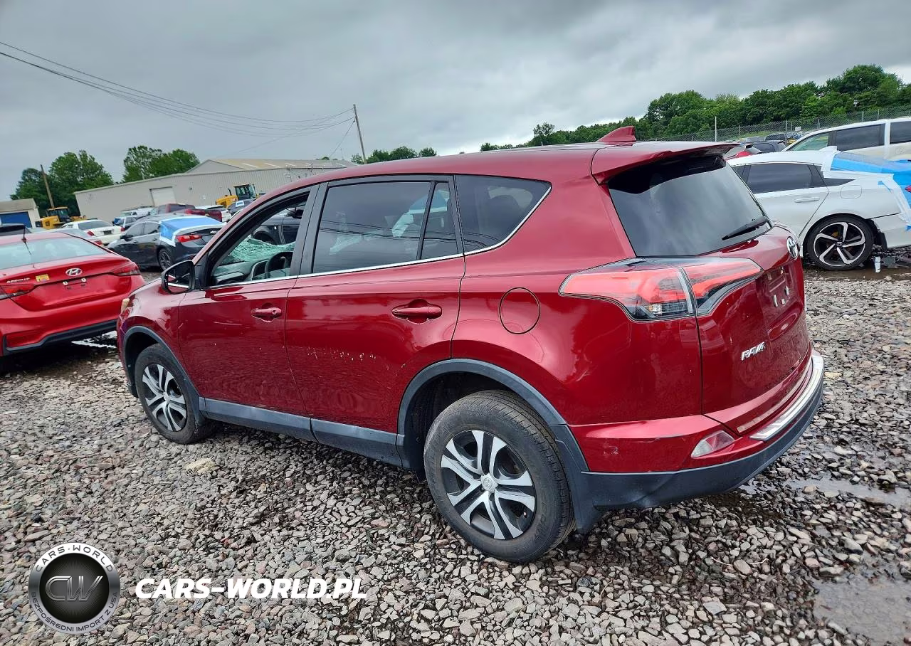 2018 Toyota Rav4 Le VIN:2T3BFREV3JW743717 - 2