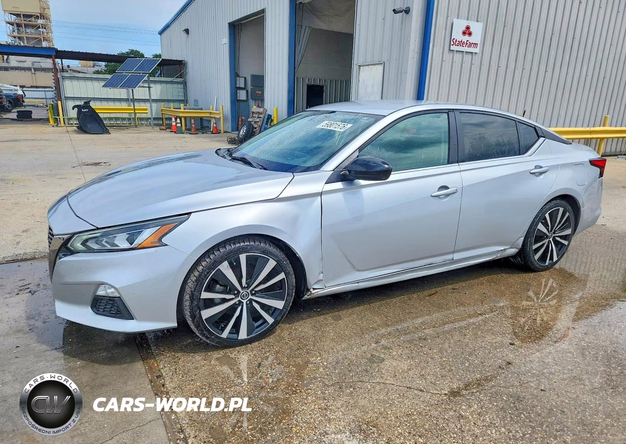 2019 Nissan Altima Sr – zdjęcie 1 z 12